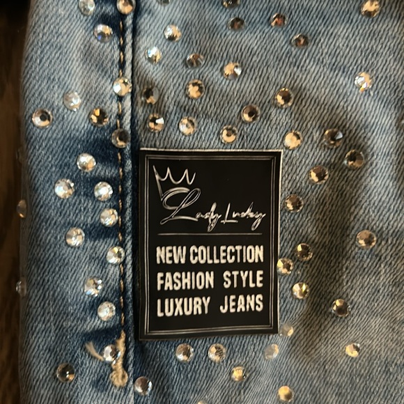 Beautiful jeans by Lucky Lady🍀🍀🍀 - Picture 7 of 16